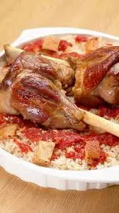 موزه معها أرز أو فتة