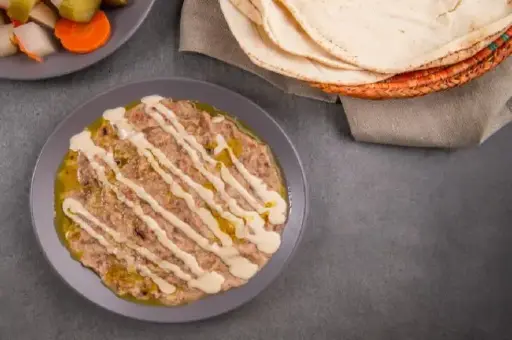 فول بالطحينة