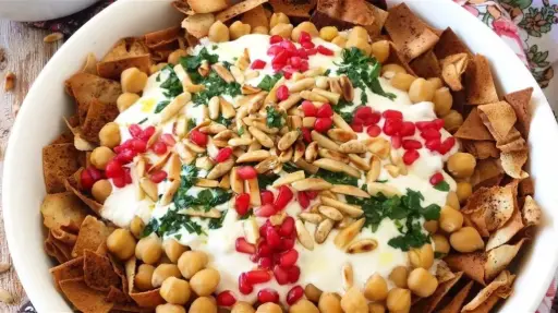 فتة باللحمة