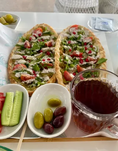 منقوشه فلافل