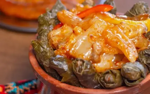 ورق عنب بالكوارع 