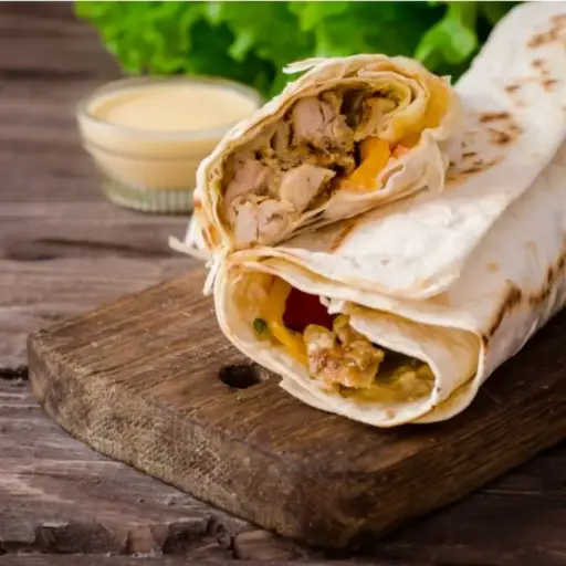 ساندويش شاورما دجاج صغير